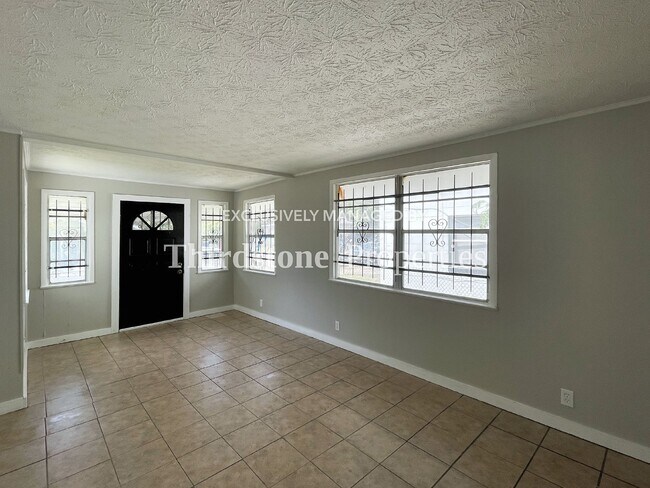 Foto del edificio - 1435 GROTHE Street, JACKSONVILLE, FL 32209