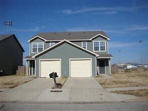 Building Photo - 4538-4540 Alamosa St