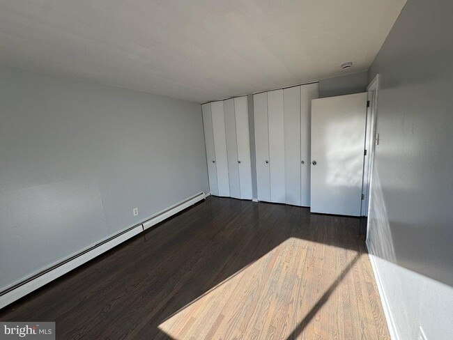 Building Photo - 602 Yeadon Ave