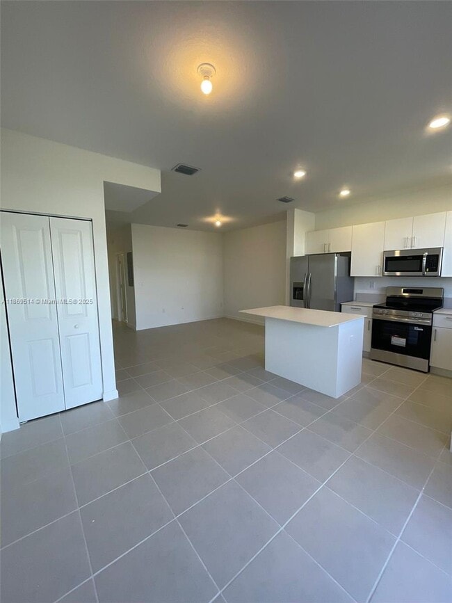 Foto del edificio - 2760 SE 26th Ave