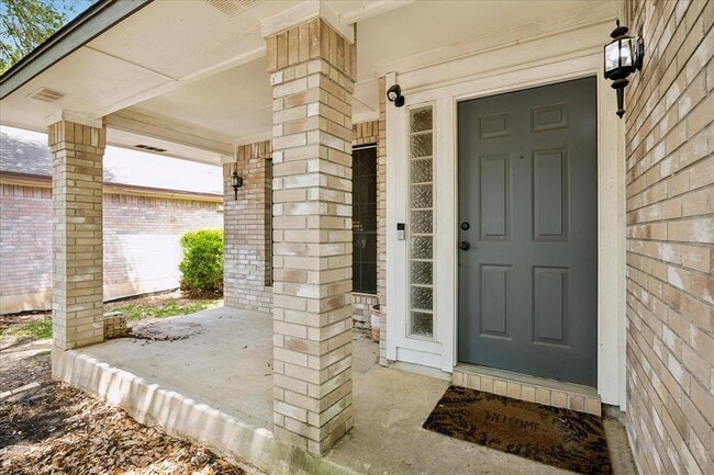 Building Photo - 9321 Linkmeadow Dr