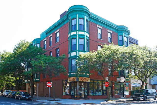 Primary Photo - 1728 N Orchard St