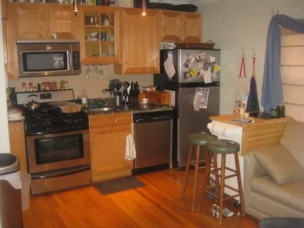 Foto del edificio - 90 Webster St NE