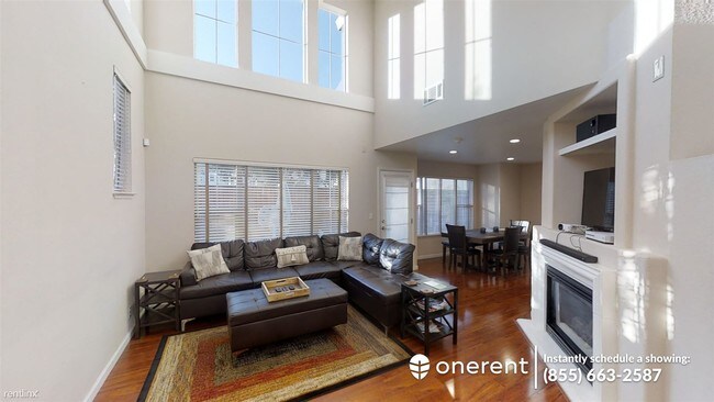 Foto del edificio - 3 br, 2.5 bath Townhome - 501 Weiner Way -