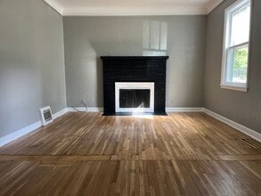 Building Photo - 3743 N Newton Ave