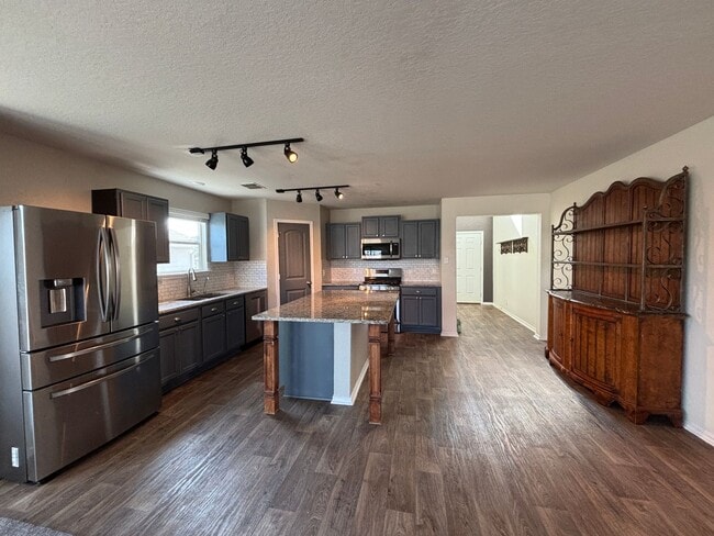 Building Photo - 14721 Hooded Merganser