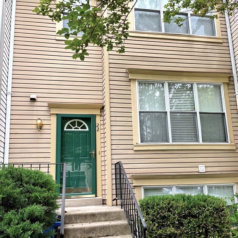 22 Kinsman View Cir, Silver Spring, MD 20901 House for Rent in Silver