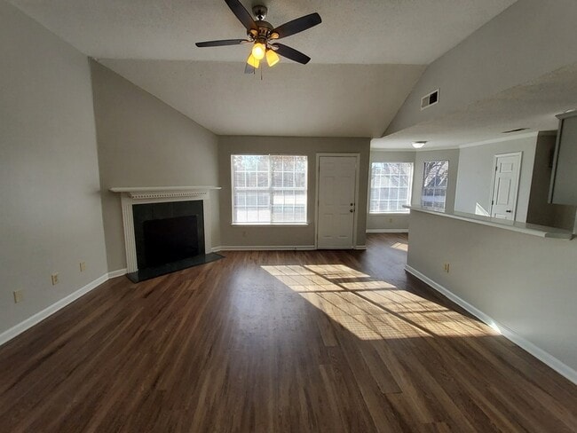 Building Photo - 2169 Stone Stream Dr
