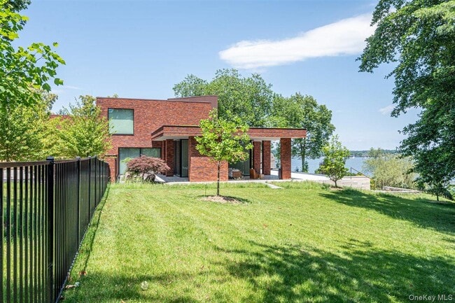 Building Photo - 30 Pheasant Run