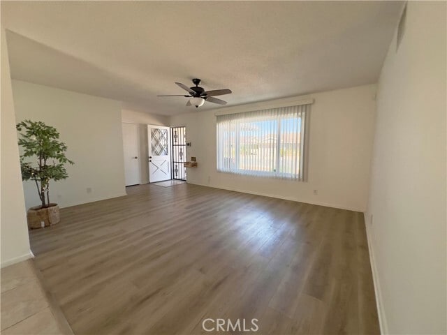 Foto del edificio - 1521 W Westmont Ave