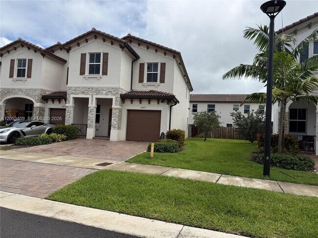 Foto del edificio - 12845 NW 24th Ave