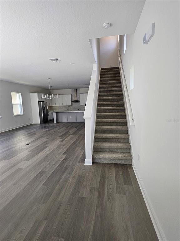 Foto del edificio - 10172 Pearson Ave