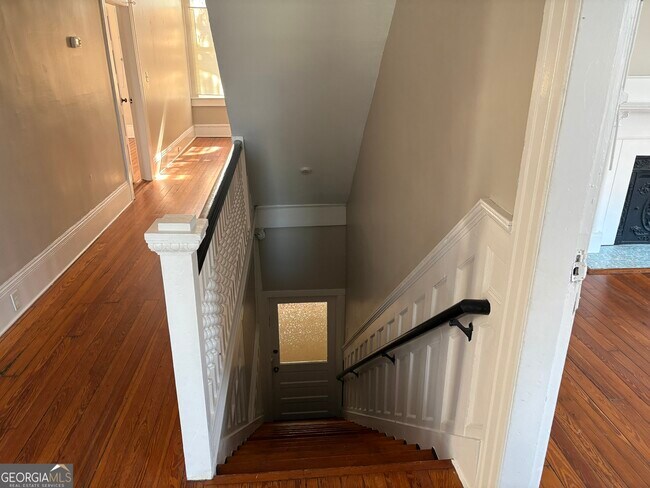 Foto del edificio - 836 E Henry St