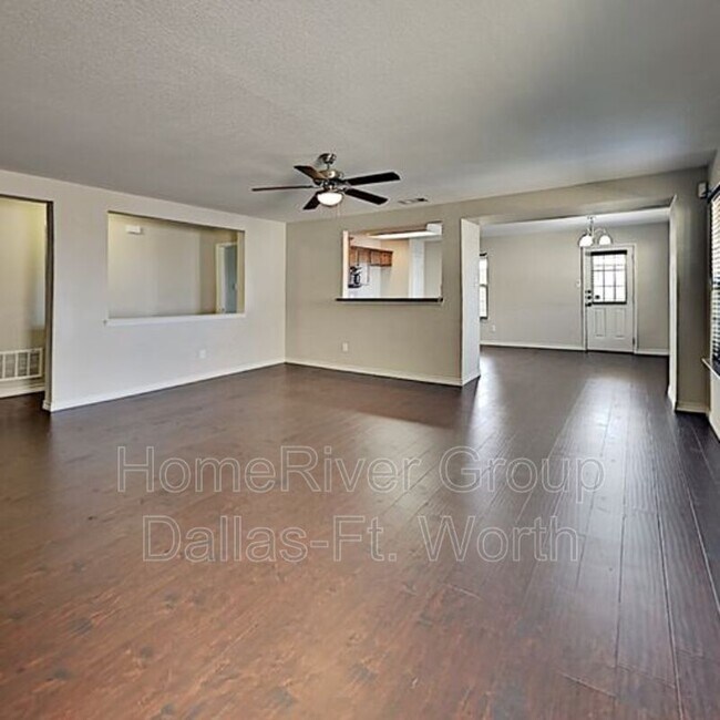 Building Photo - 6550 Lighthouse Way