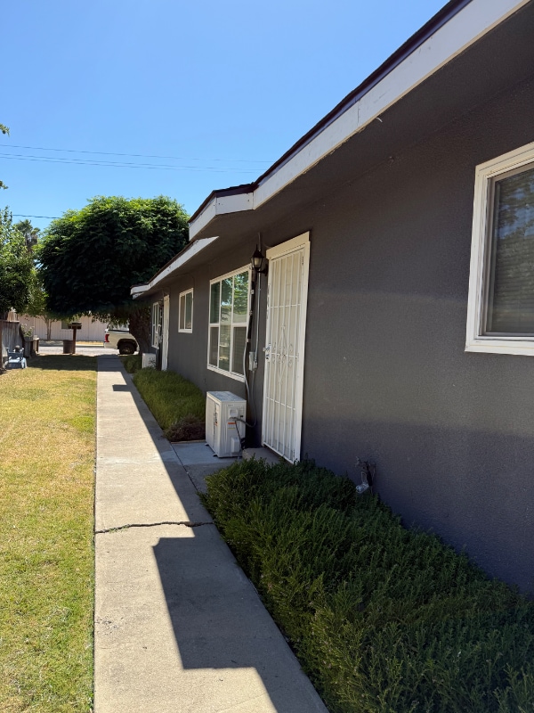 Foto principal - 445 S 2nd St