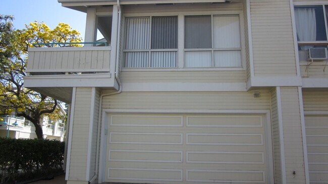 Foto del edificio - SPACIOUS 2 BED/2BA/2PARKING TOWNHOUSE IN A...