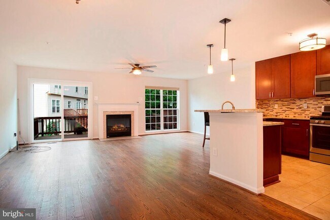 Foto del edificio - 2427 Epstein Ct