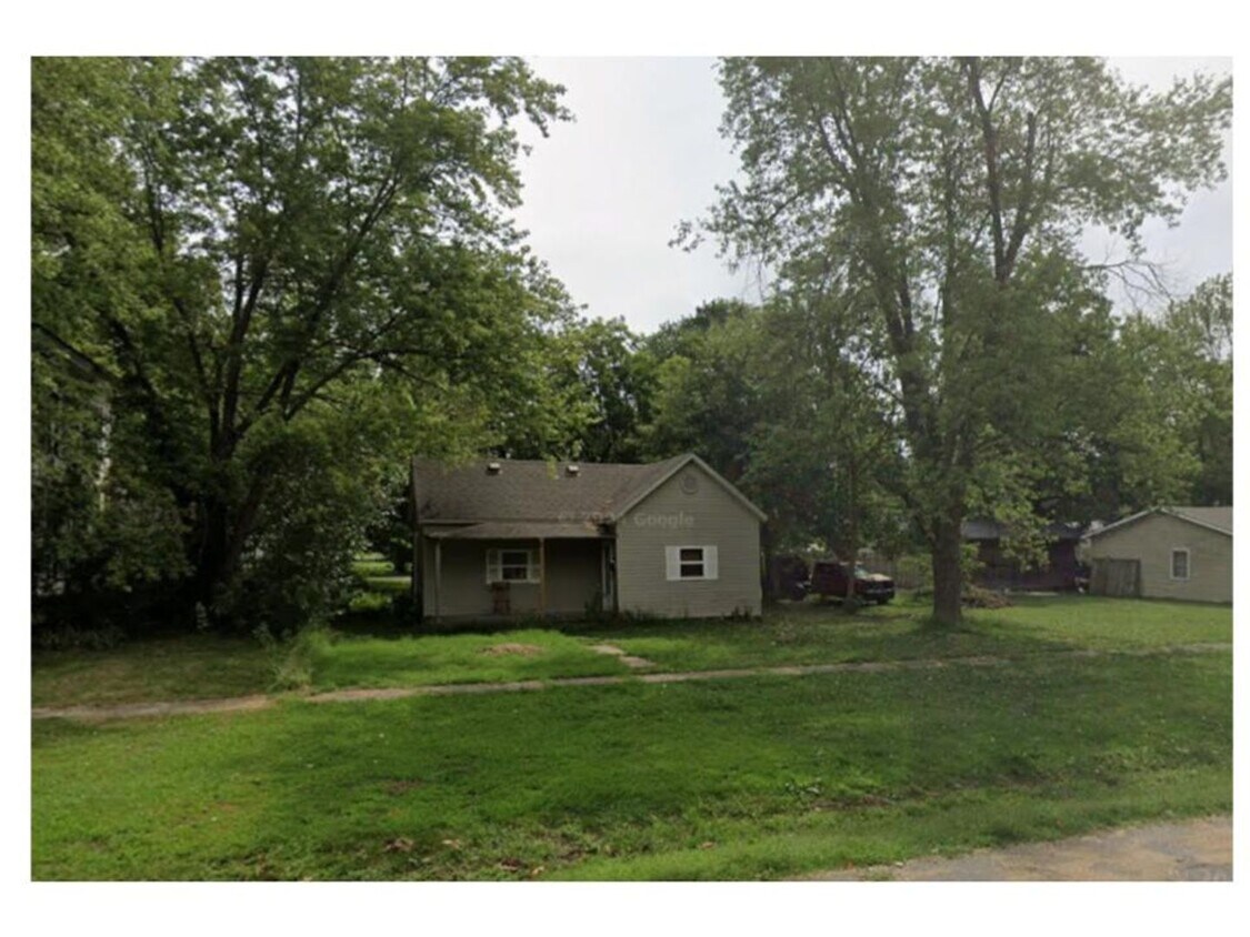 Building Photo - 2 Bedroom Home — Available December 29 in Columbus, KS!