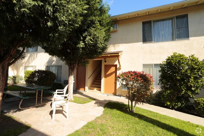 Foto del edificio - 2543 Winston Rd