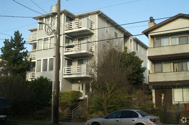 Building Photo - Salmon Bay Vista