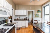 Primary Photo - 1101 N Marshfield Ave