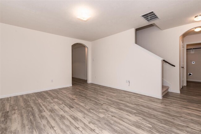 Foto del edificio - 4335 Richmeadow Dr