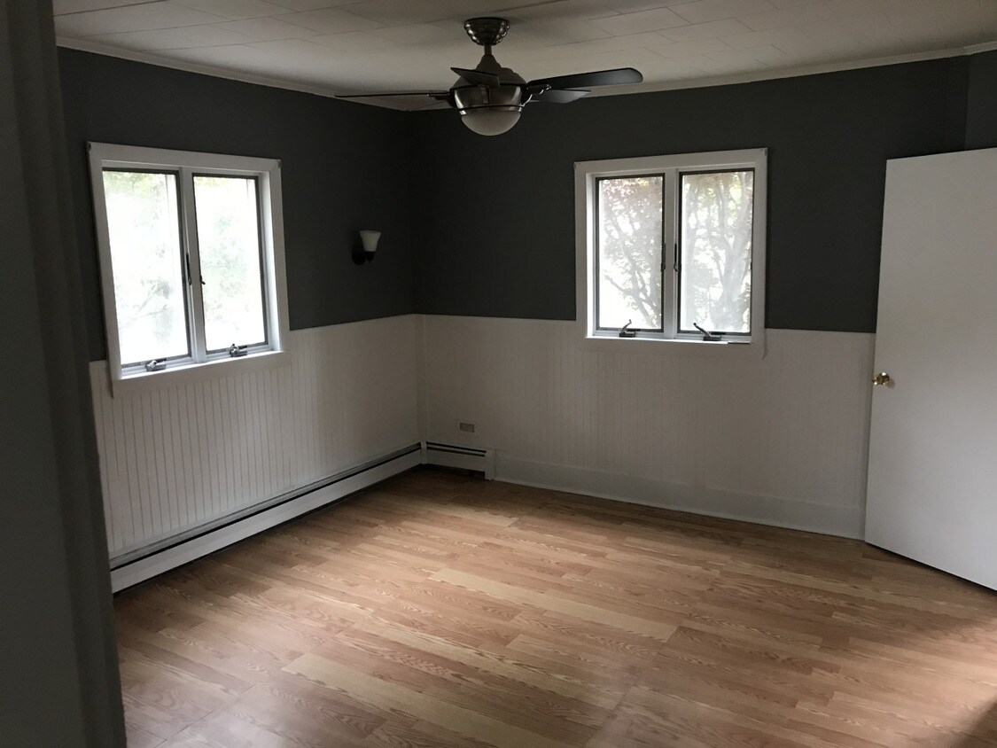 Quiet Neighborhood Great Yard House for Rent in Old Town, ME