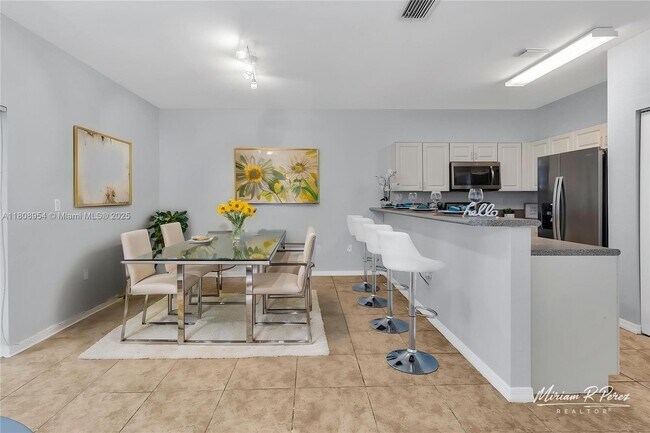 Foto del edificio - 14059 SW 49th St