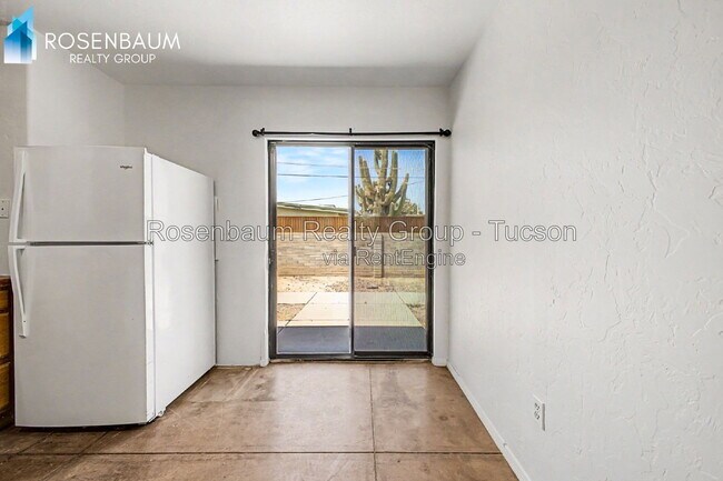 Building Photo - 5636 E 26th St