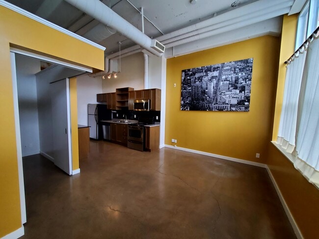 Photo du bâtiment - 404 King St E