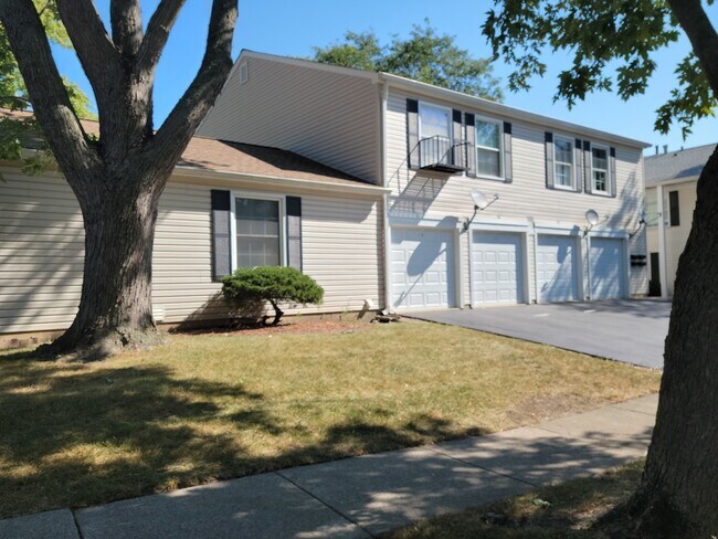 Building Photo - 1283 Prairie Ave