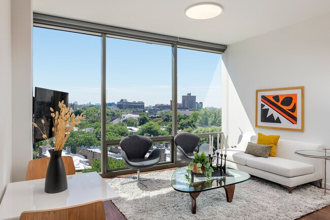 Foto del edificio - 3476 N Broadway