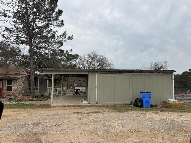 Building Photo - 1441 Gatlin Creek Rd