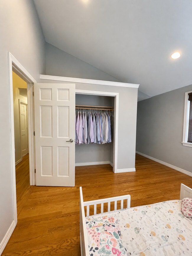 Building Photo - 89 Thorndike St