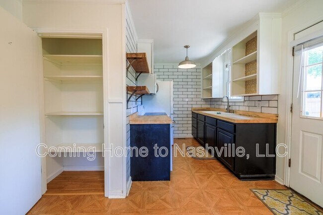 Foto del edificio - 2913 Branch Ct