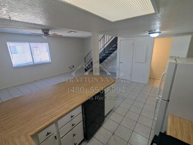 Foto del edificio - 545 W 16th Ave