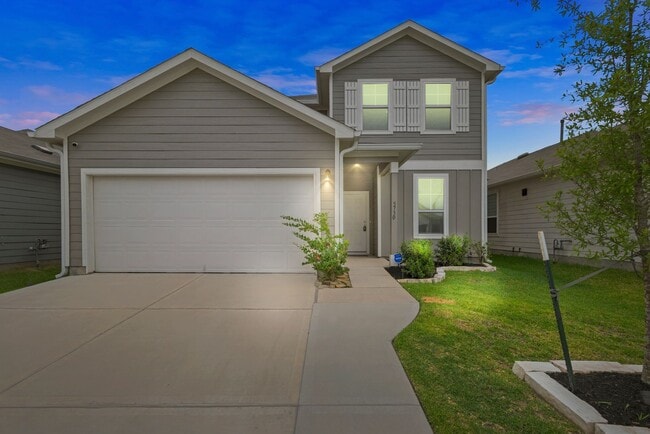 Foto del edificio - Spacious & Like-New 4-Bedroom Home with Mo...
