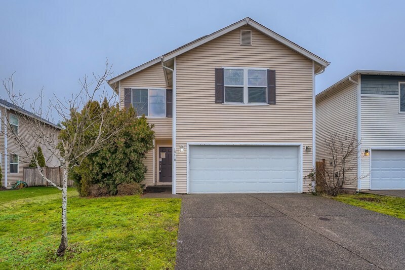 Foto principal - 18410 Silver Creek Ave E
