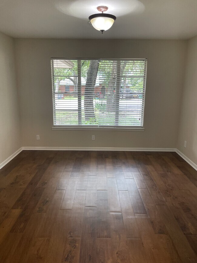 Foto del edificio - Lovely 3 bedroom home in established, quie...