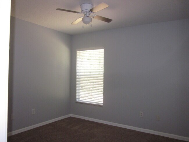 Building Photo - CHAPEL PINES