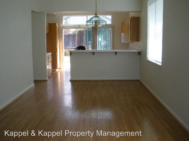 Building Photo - 938 Tipperary Dr