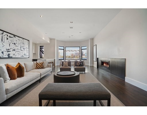 Building Photo - 316 Beacon St