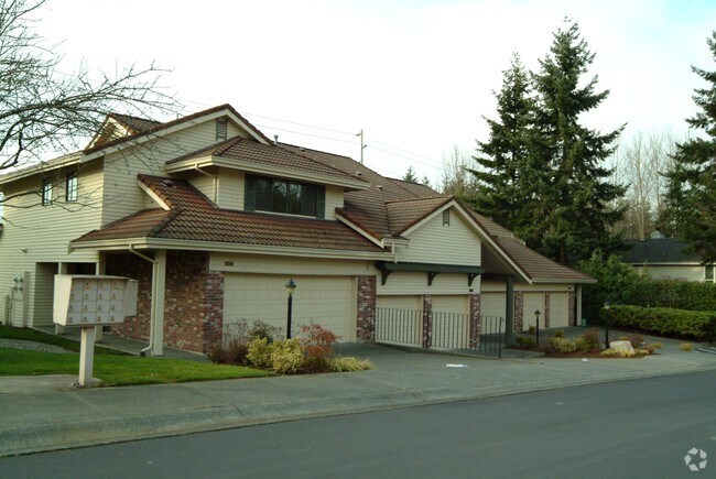Foto del edificio - East Highland Townhomes