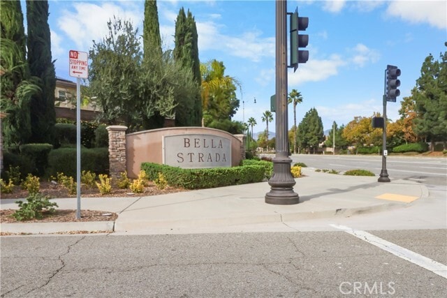 Foto del edificio - 16768 Olive Tree Ln