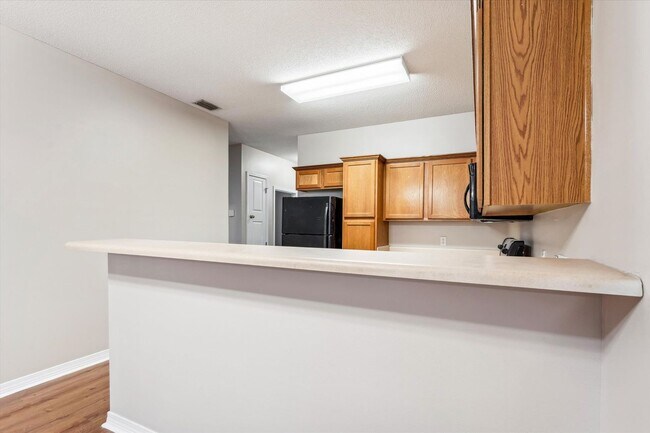 Building Photo - TOWNHOME IN WEST MOBILE