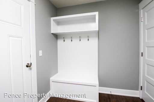 Foto del edificio - 4 br, 3 bath House - 9515 Friedman St