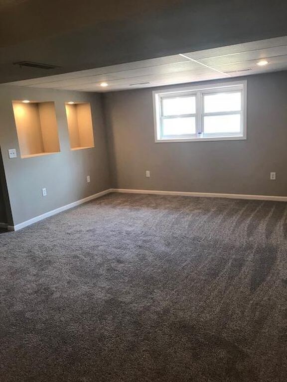 Foto del edificio - 2231 Maplecrest Rd