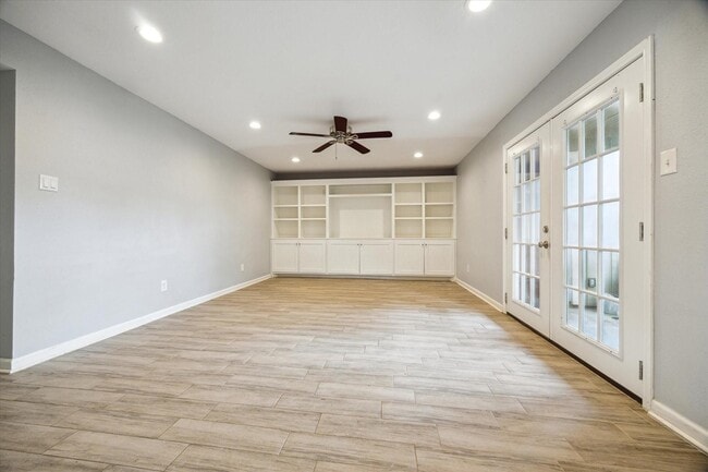 Building Photo - 5005 Georgi Ln