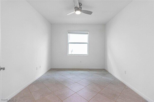 Foto del edificio - 2310 Avocado Ln