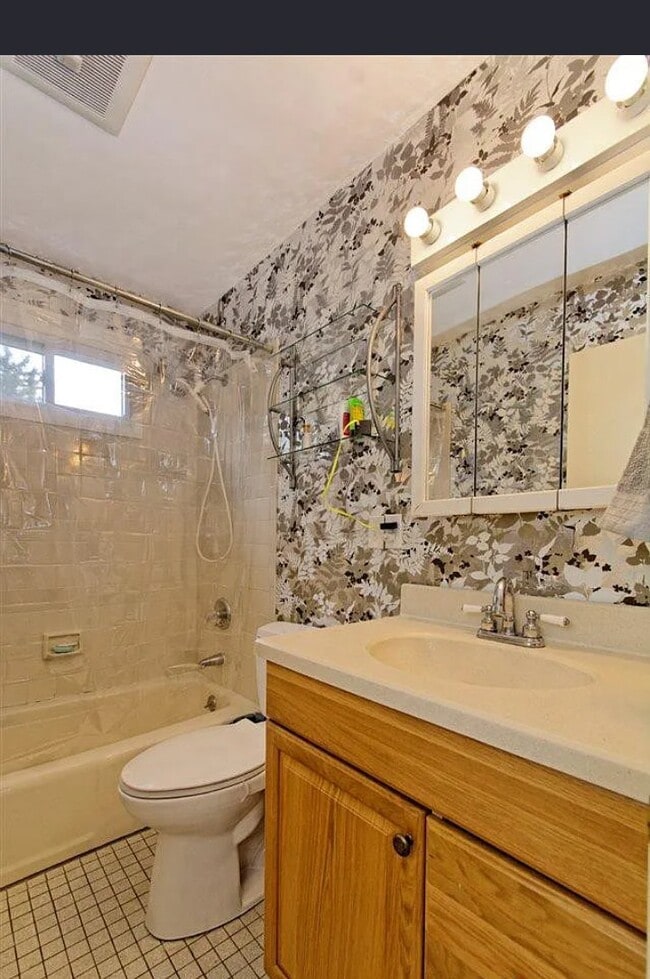 Building Photo - 1297 Coplon Ave
